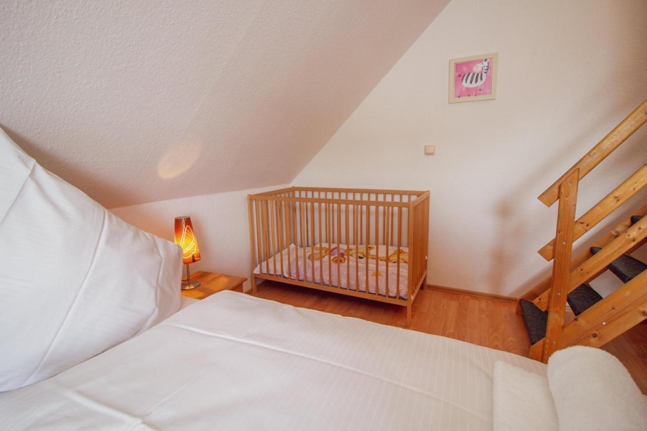 Haus Leuchtturm - Ebbe Lägenhet Krummhörn Exteriör bild